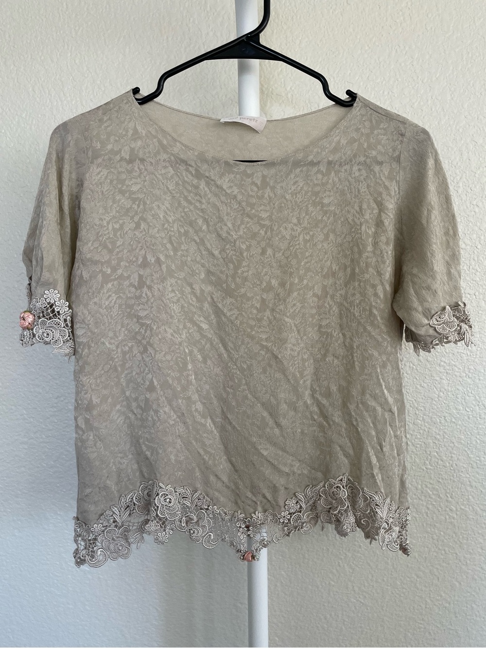 Vintage Carol Peretz 100% Silk Blouse Lace Rosette Beading Detail Small